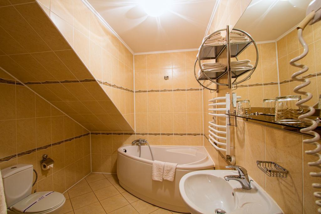Stanislavsky Hotel Group Yaremche Exterior photo